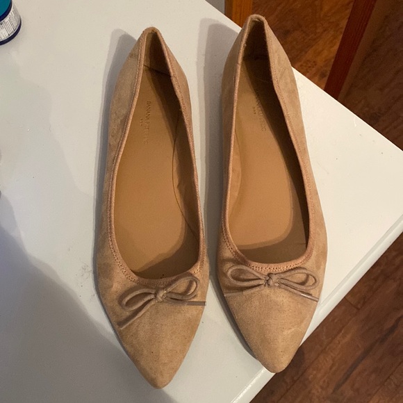Banana Republic Shoes - Tan flats.